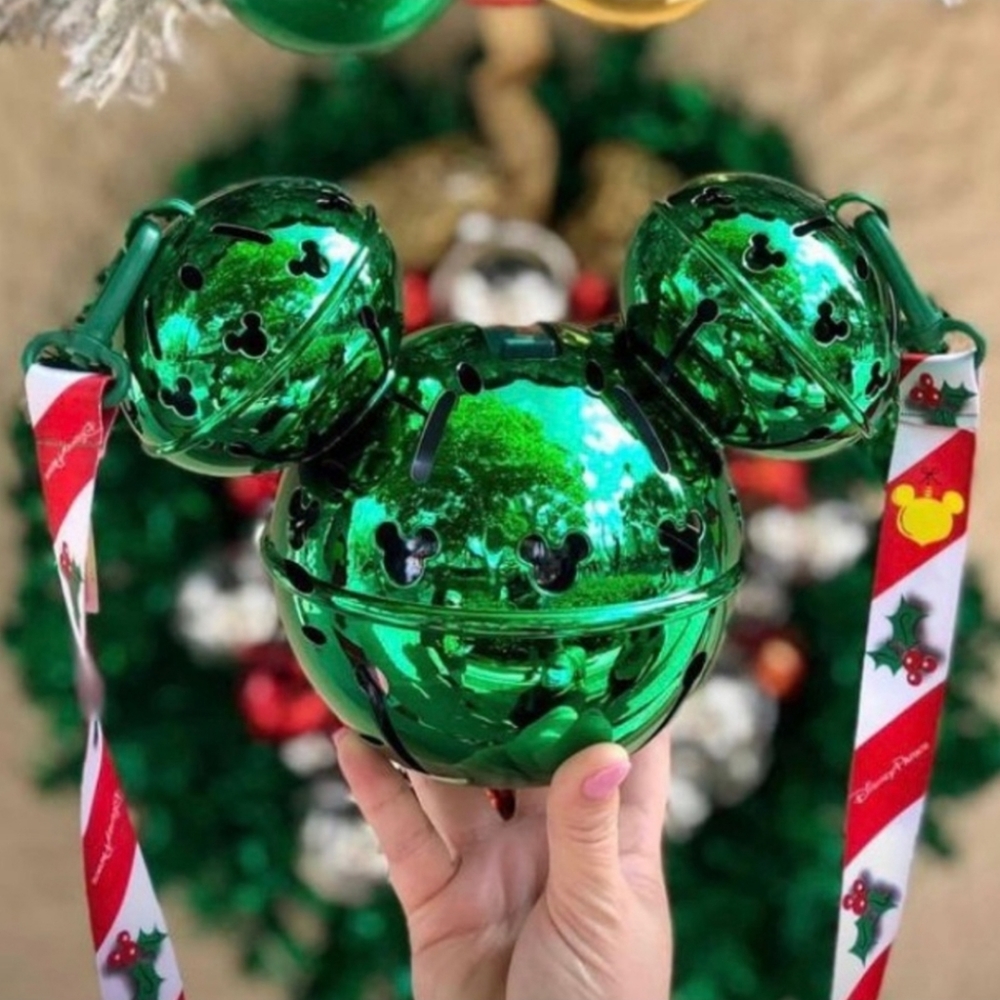 DisneyParks  Christmas Mickey Mouse Jingle Bell Green Light-Up Sipper Cup New